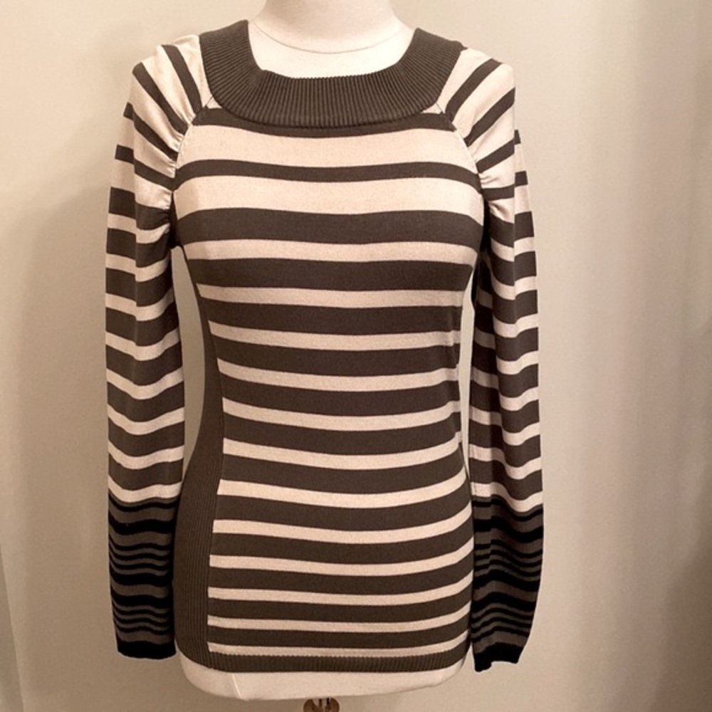One A Green Cream Striped S Collegiate Boho Classic Preppy Casual Everyday Top